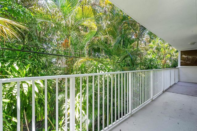 223 Atlantic Avenue D2, Palm Beach, FL 33480
