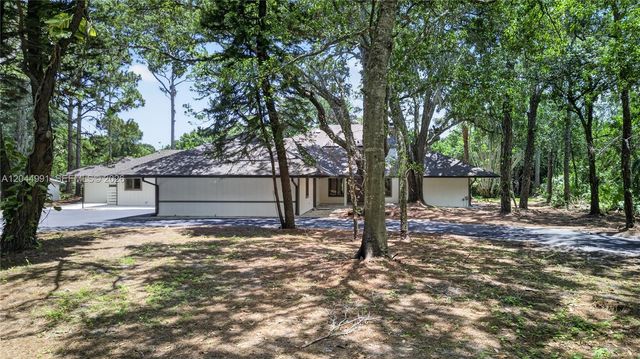 1975 SW Saint Andrews Dr, Palm City, FL 34990