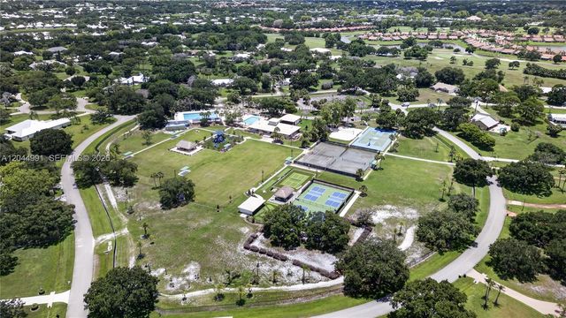 1975 SW Saint Andrews Dr, Palm City, FL 34990