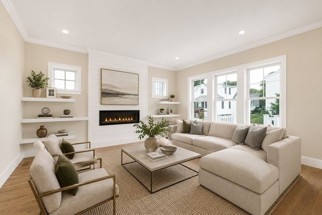 54 Hawthorn Ave, Needham, MA 02492