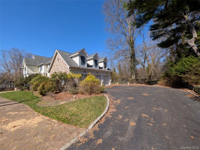 126 Old Field Road, Setauket, NY 11733