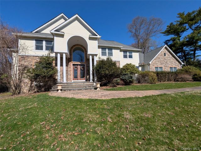 126 Old Field Road, Setauket, NY 11733