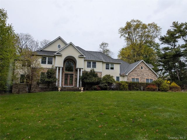 126 Old Field Road, Setauket, NY 11733
