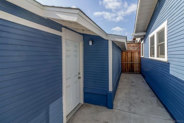 3320 Orange Avenue, San Diego, CA 92104