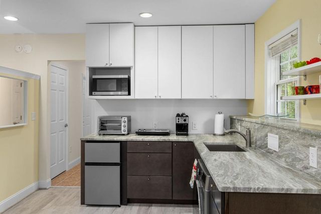 327 Silverberry Court B, Cary, NC 27513