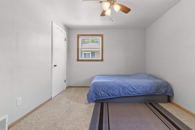 1613 JAY LANE, Green Bay, WI 54304