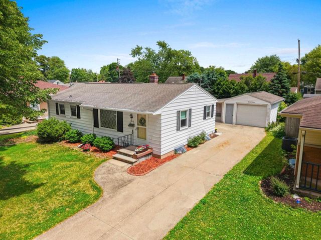 1613 JAY LANE, Green Bay, WI 54304