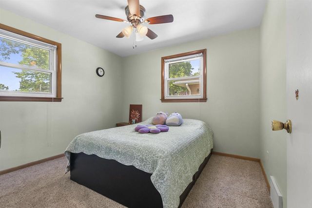 1613 JAY LANE, Green Bay, WI 54304