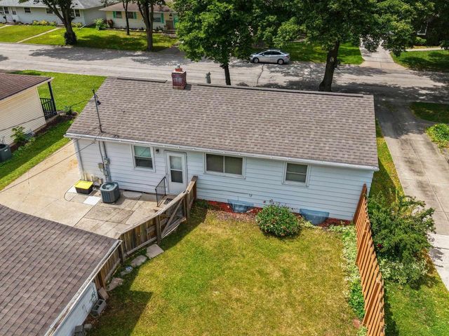 1613 JAY LANE, Green Bay, WI 54304