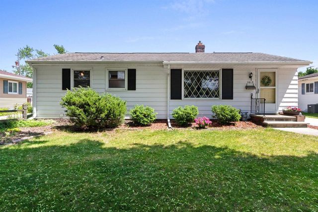 1613 JAY LANE, Green Bay, WI 54304