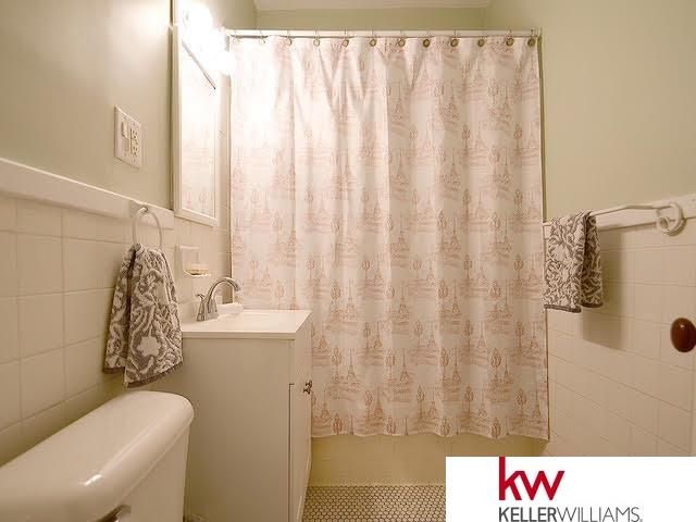 5022 Izard Street, Omaha, NE 68132