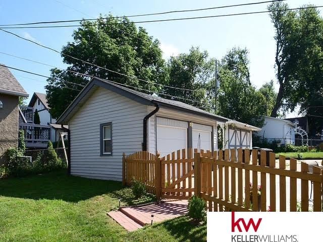 5022 Izard Street, Omaha, NE 68132