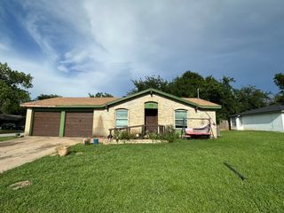 306 Asbury Circle, Euless, TX 76039
