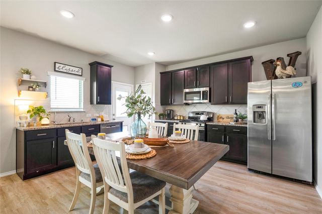 429 Camas Creek Lane, Magnolia, TX 77354