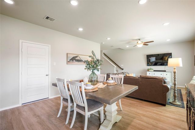 429 Camas Creek Lane, Magnolia, TX 77354