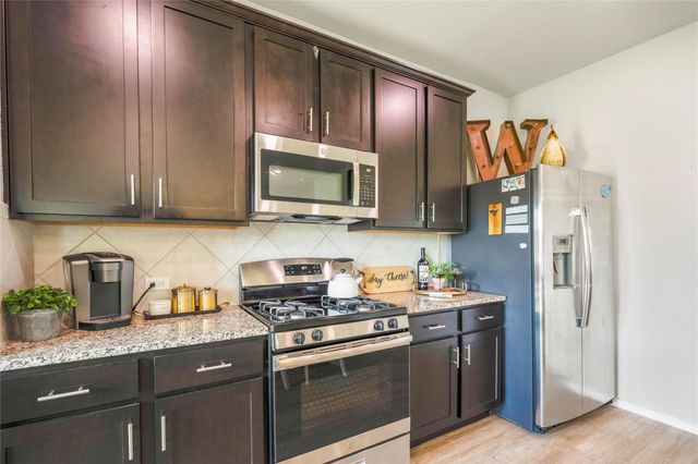 429 Camas Creek Lane, Magnolia, TX 77354