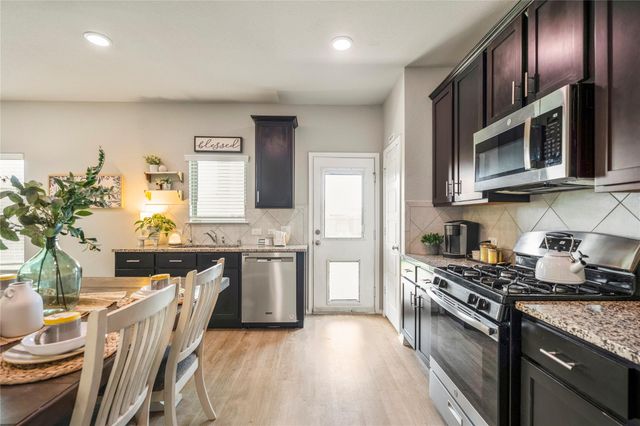 429 Camas Creek Lane, Magnolia, TX 77354