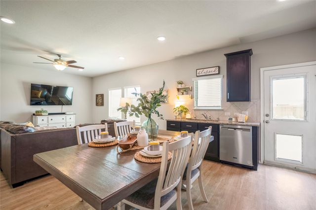 429 Camas Creek Lane, Magnolia, TX 77354