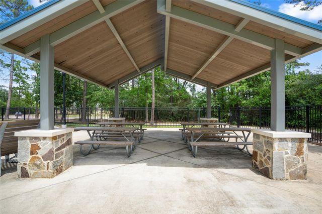 429 Camas Creek Lane, Magnolia, TX 77354