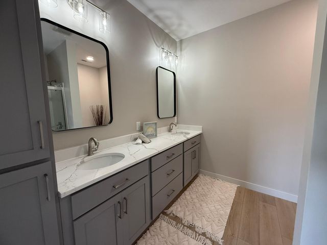 906 Funk Avenue, Lakefield, MN 56150