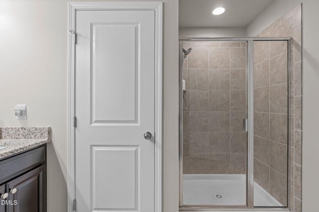 121 Willow View Lane, Apex, NC 27539