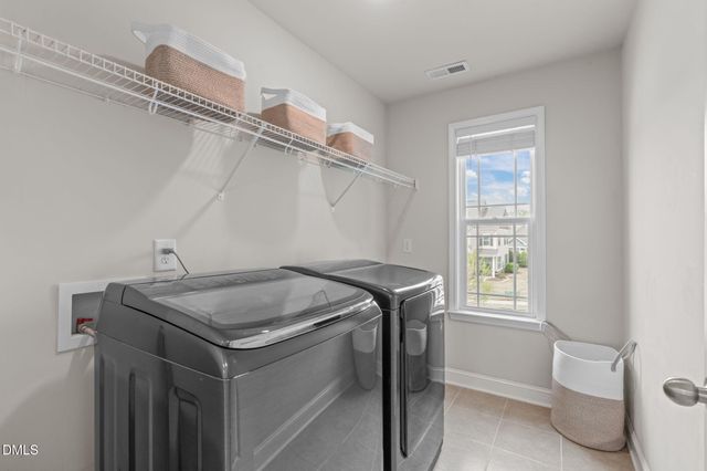 121 Willow View Lane, Apex, NC 27539