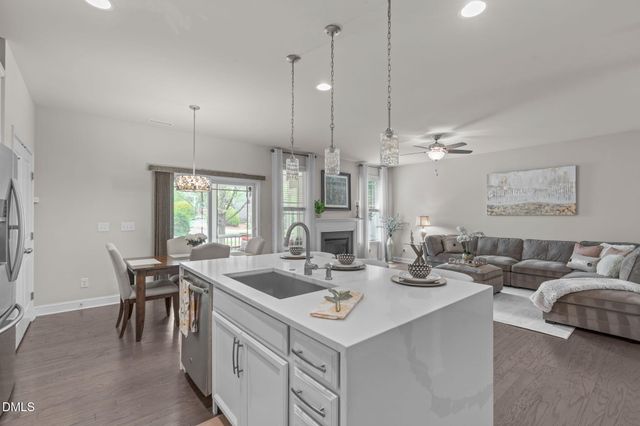 121 Willow View Lane, Apex, NC 27539