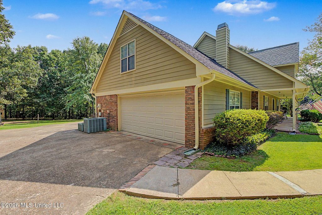 12985 Pine Crest Drive, Olive Branch, MS 38654 — photo 5