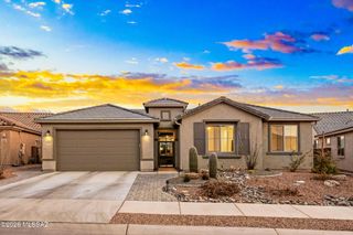 8156 S Expedition Drive, Tucson, AZ 85747