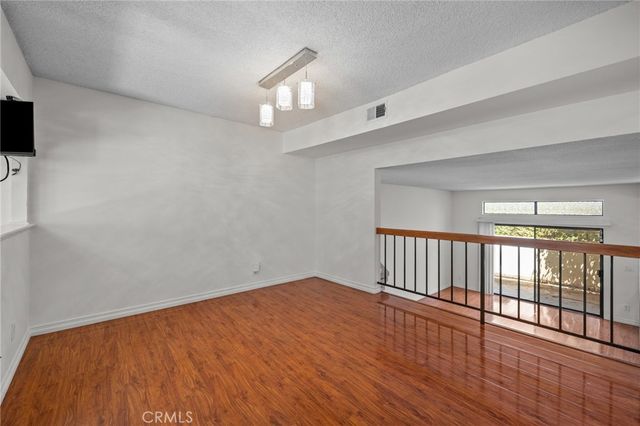 7100 Balboa 803, Van Nuys, CA 91406