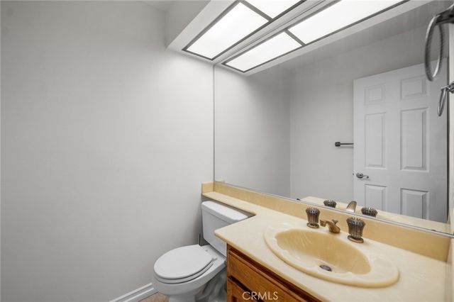 7100 Balboa 803, Van Nuys, CA 91406