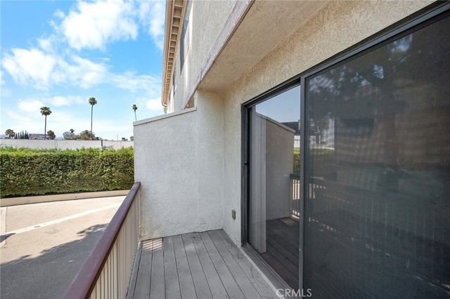 7100 Balboa 803, Van Nuys, CA 91406