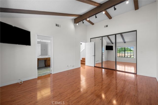 7100 Balboa 803, Van Nuys, CA 91406