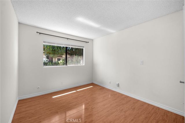 7100 Balboa 803, Van Nuys, CA 91406