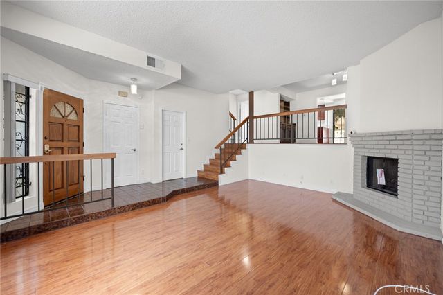 7100 Balboa 803, Van Nuys, CA 91406