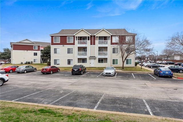515 Southwest Parkway 301, College Station, TX 77840