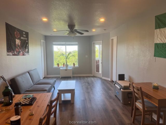 515 Southwest Parkway 301, College Station, TX 77840