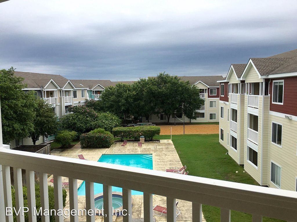 515 Southwest Parkway 301, College Station, TX 77840