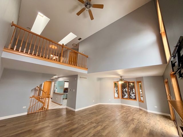 19301 Enclave Lane, Tinley Park, IL 60487