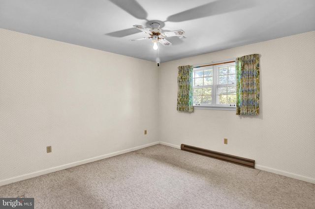 115 SUNSET LN, Boyertown, PA 19512