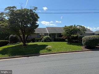 115 SUNSET LN, Boyertown, PA 19512
