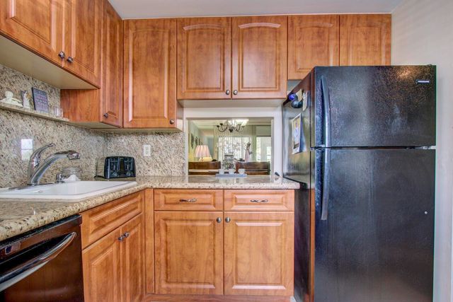 7797 Golf Circle Drive 103, Margate, FL 33063