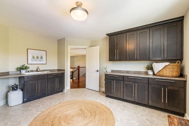 W294N6391 Wallschlager WAY, Hartland, WI 53029