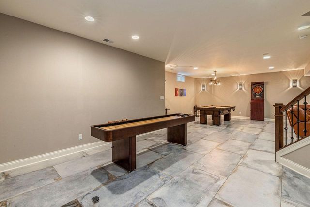 W294N6391 Wallschlager WAY, Hartland, WI 53029