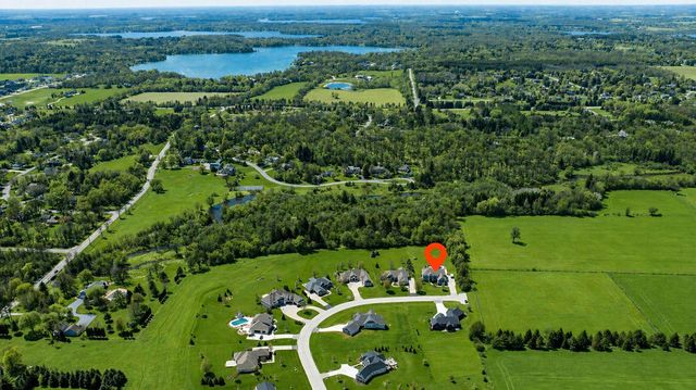 W294N6391 Wallschlager WAY, Hartland, WI 53029
