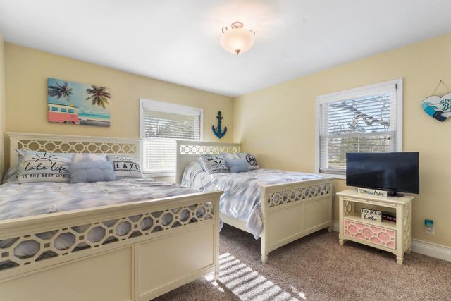 501 Sue Ann DRIVE, Lake Geneva, WI 53147