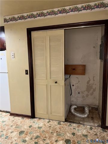 21220 Sparta Dr, Chesterfield, VA 23803