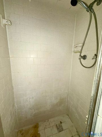 21220 Sparta Dr, Chesterfield, VA 23803