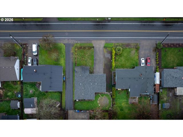 889 45TH Ave Ne, Salem, OR 97301