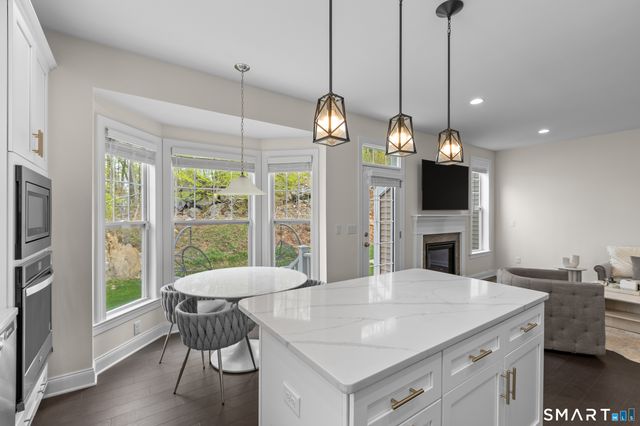 16 Hunting Ridge Lane, Bethel, CT 06801